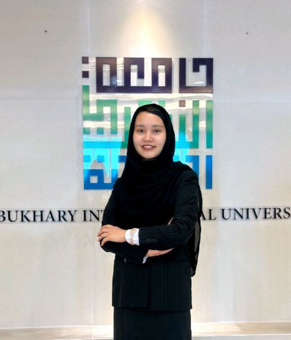 Arezo Jafari portrait